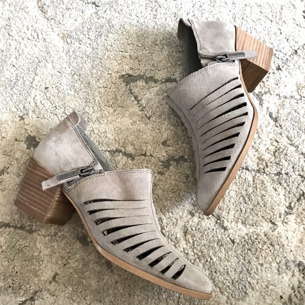 1 State Caged Ankle Boot Low Bootie Taupe Suede Zip Block Heel Point Toe Sz 7